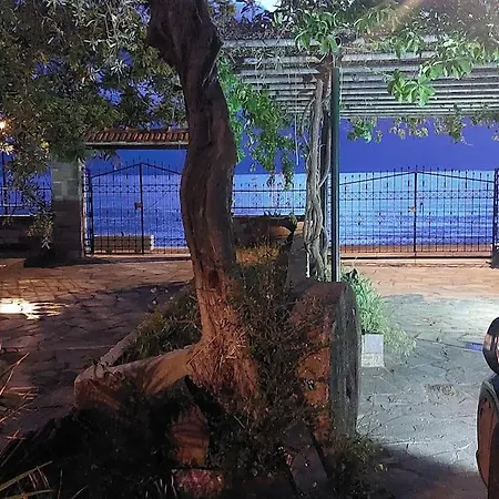 Homico 1 Дом отдыха Лефокастро