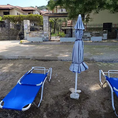 Homico 1 * Лефокастро