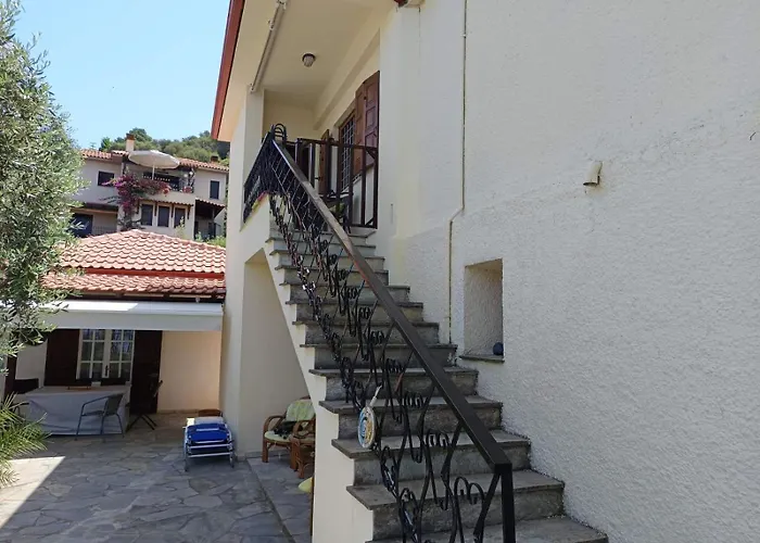 Homico 1 Лефокастро